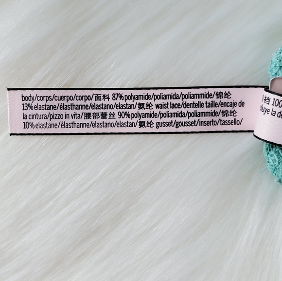 VICTORIA'S SECRET THONG PANTY SIZE L - Picture 4 of 6